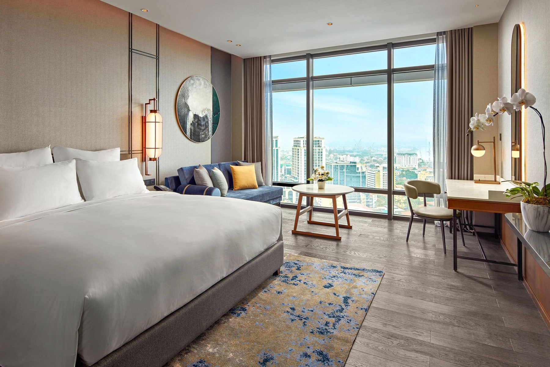 The Secret Behind 5-Star Hotel Sleep — Why White Goose Down is Always the Choice