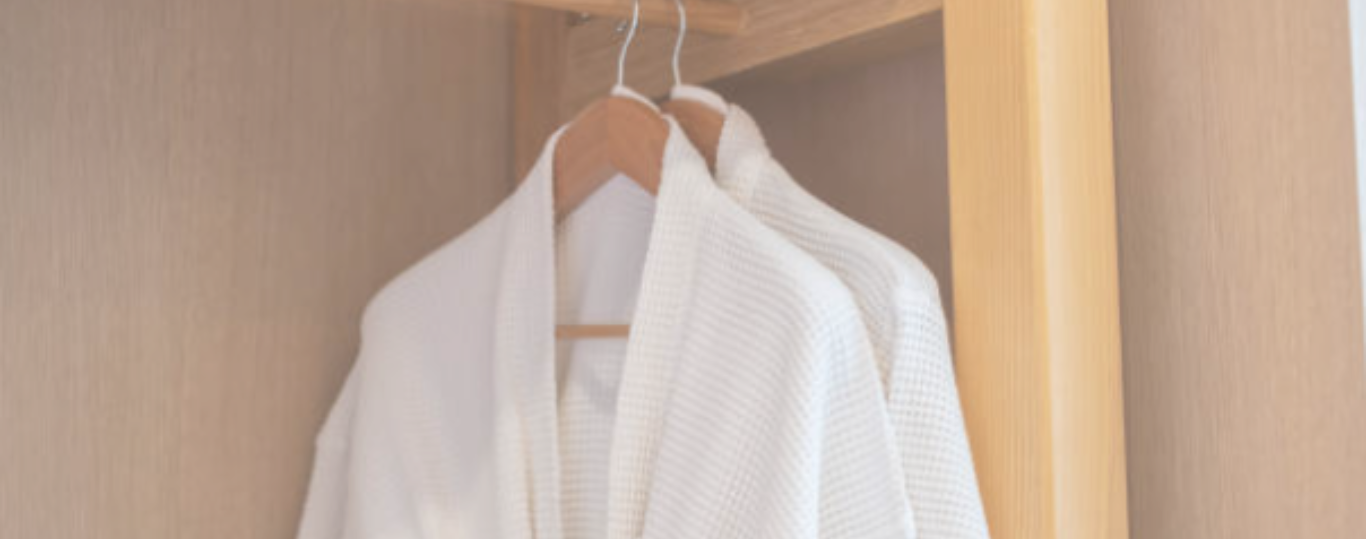 BATHROBE