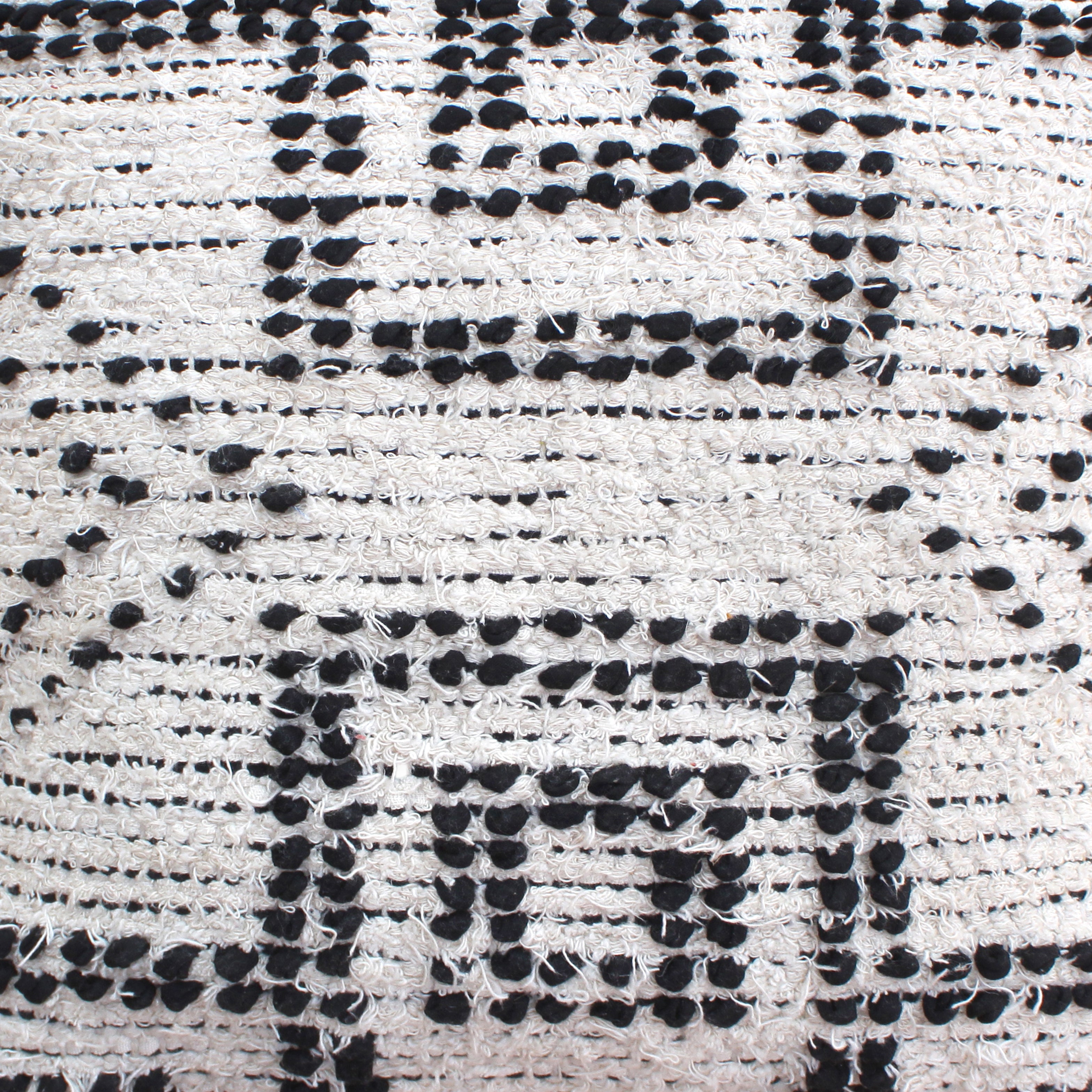 Bedar Cushion