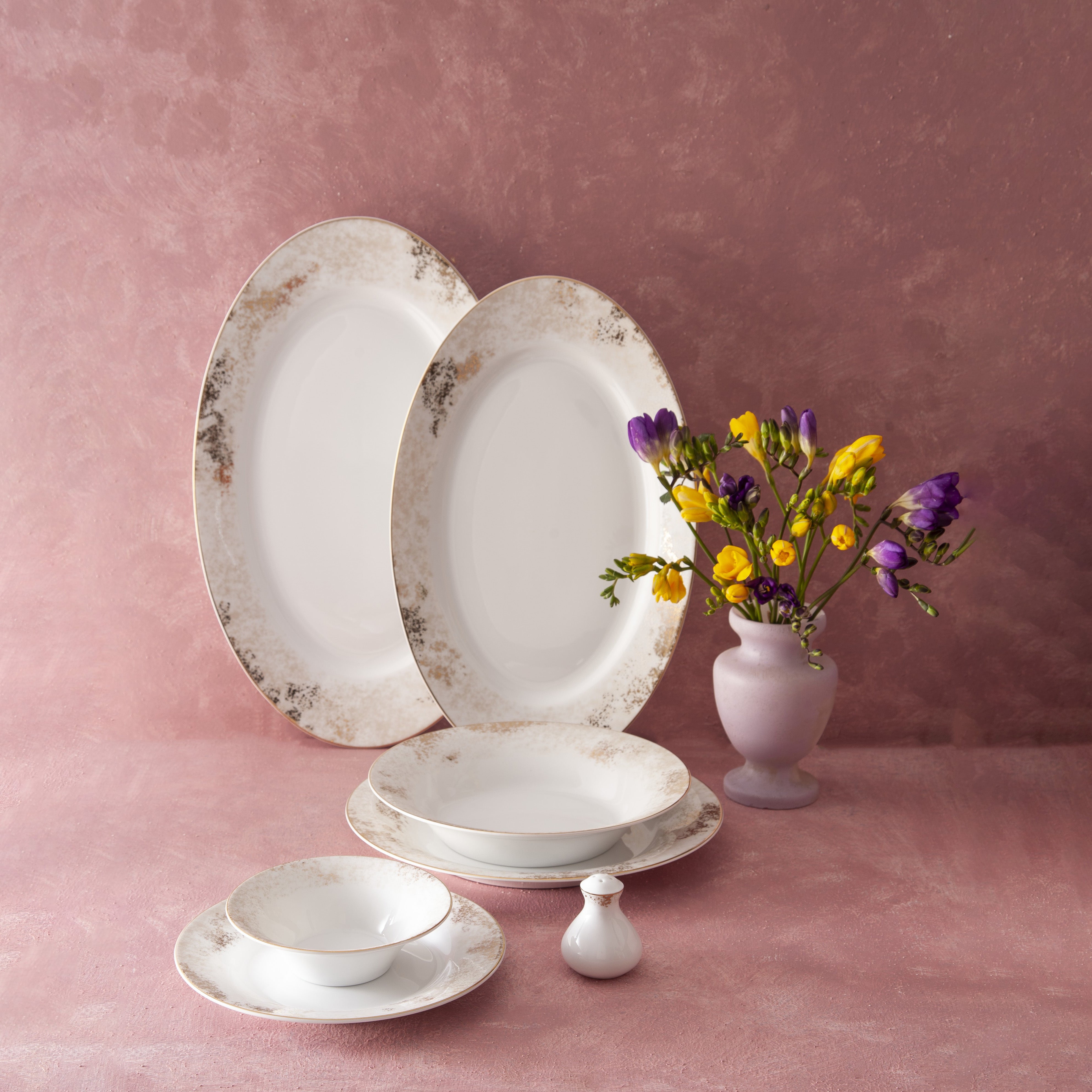 Claudia Shahrzad 6 Person Dinner Set