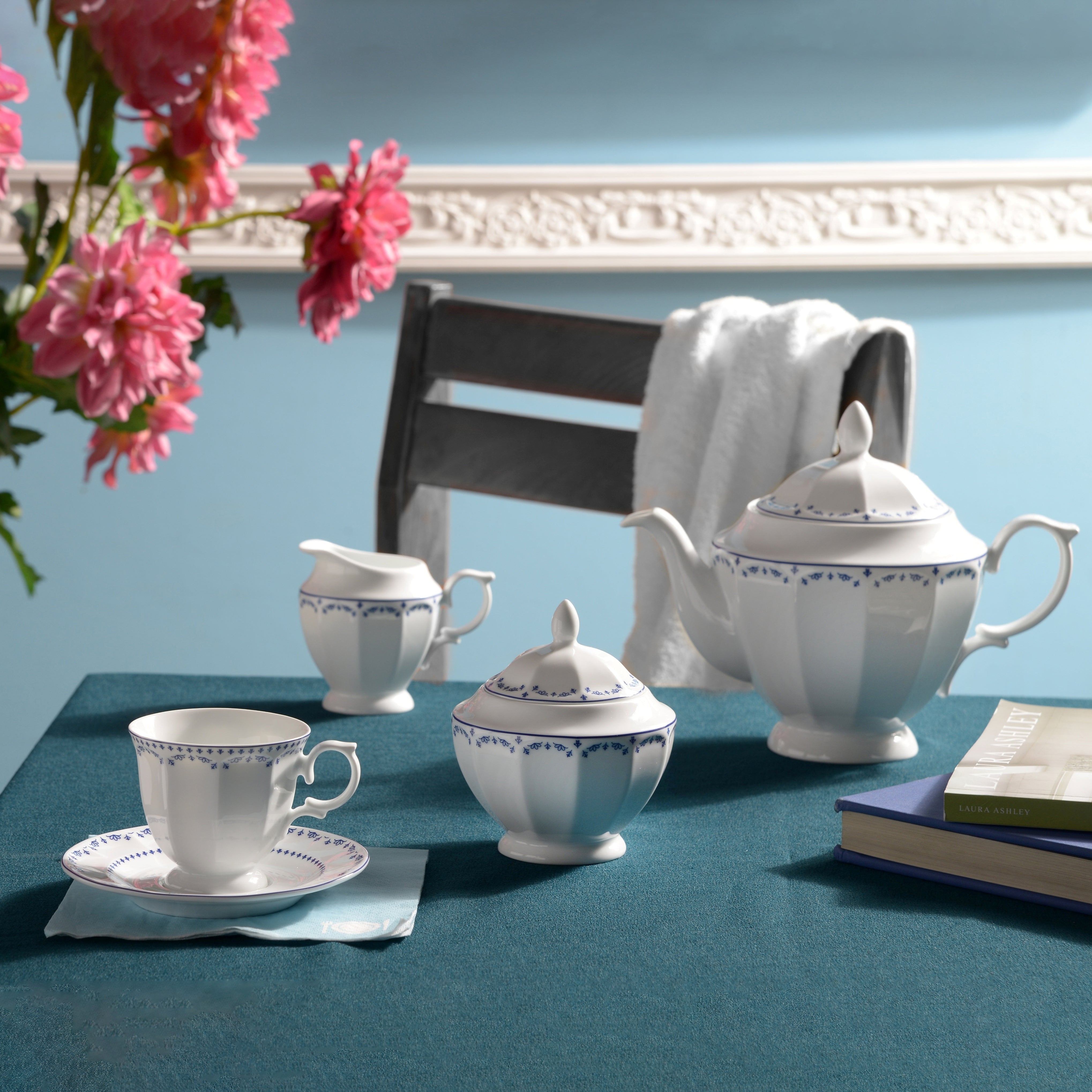 Franciss Dark Blue Neo Classic 6 Person Tea Set