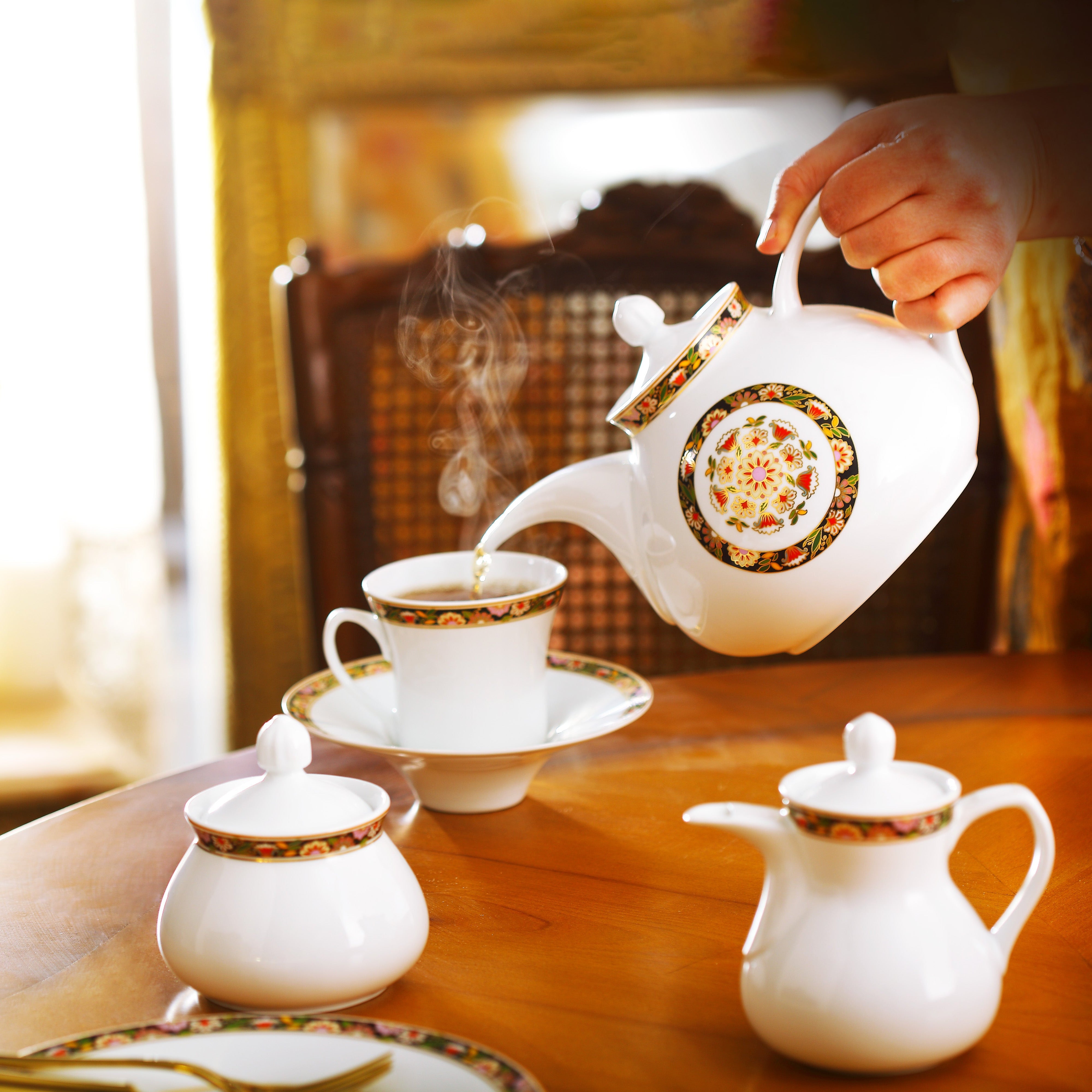 Golden Garden Shahrzad 6 Person Tea Set