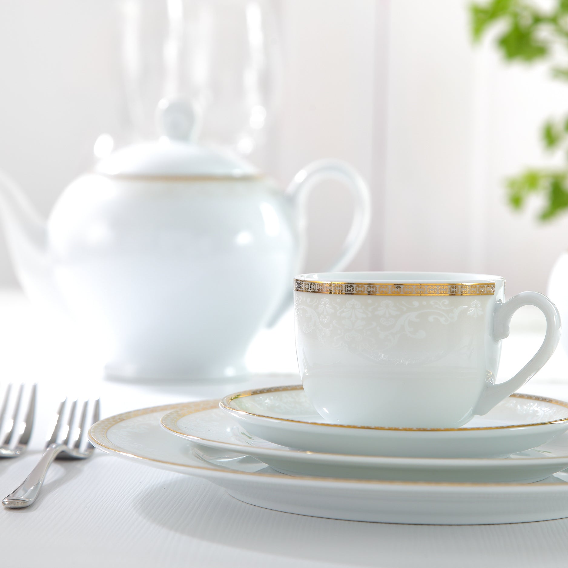 Riva Gold Italia F 6 Person Tea Set