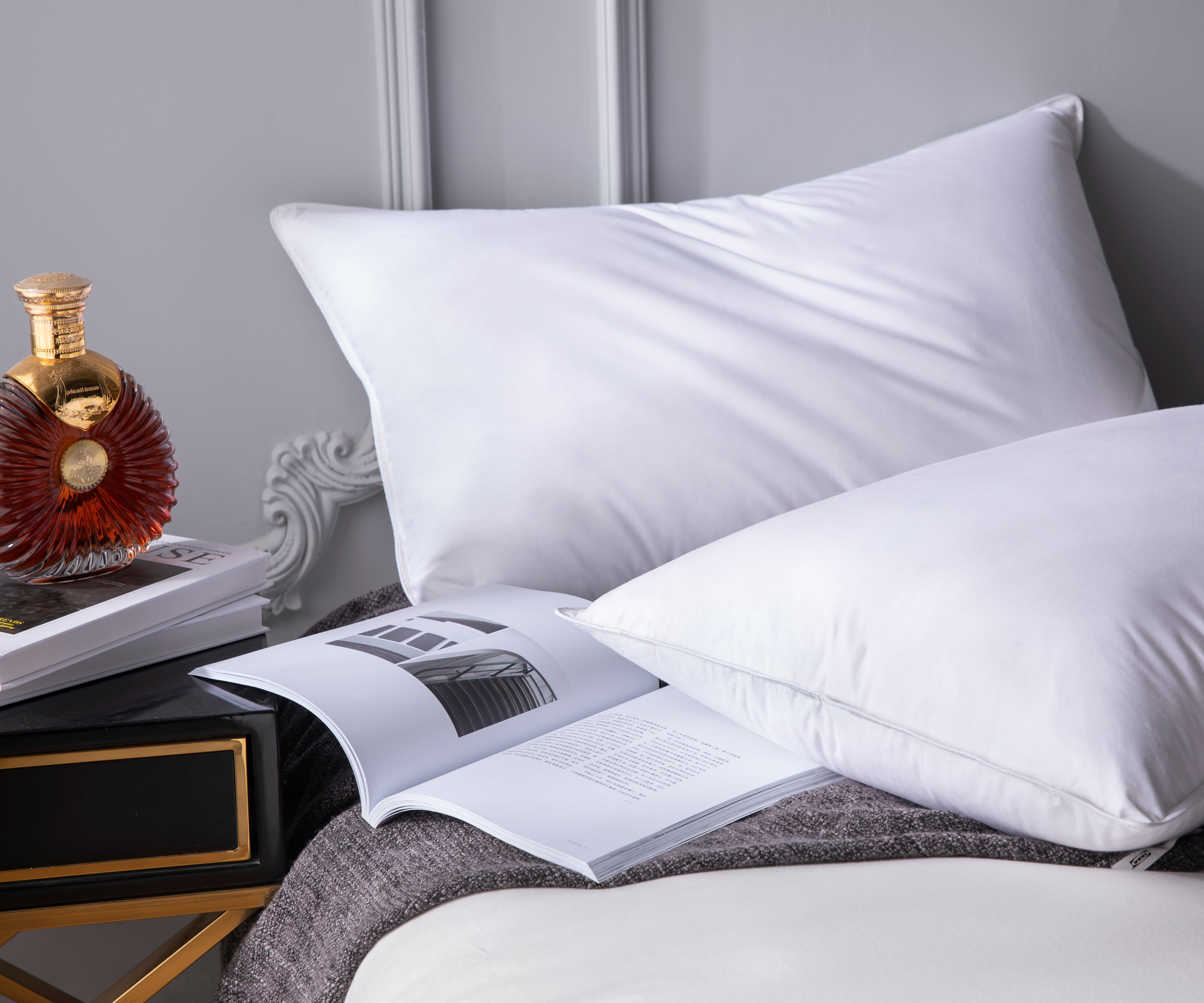 Luxuria Pillow