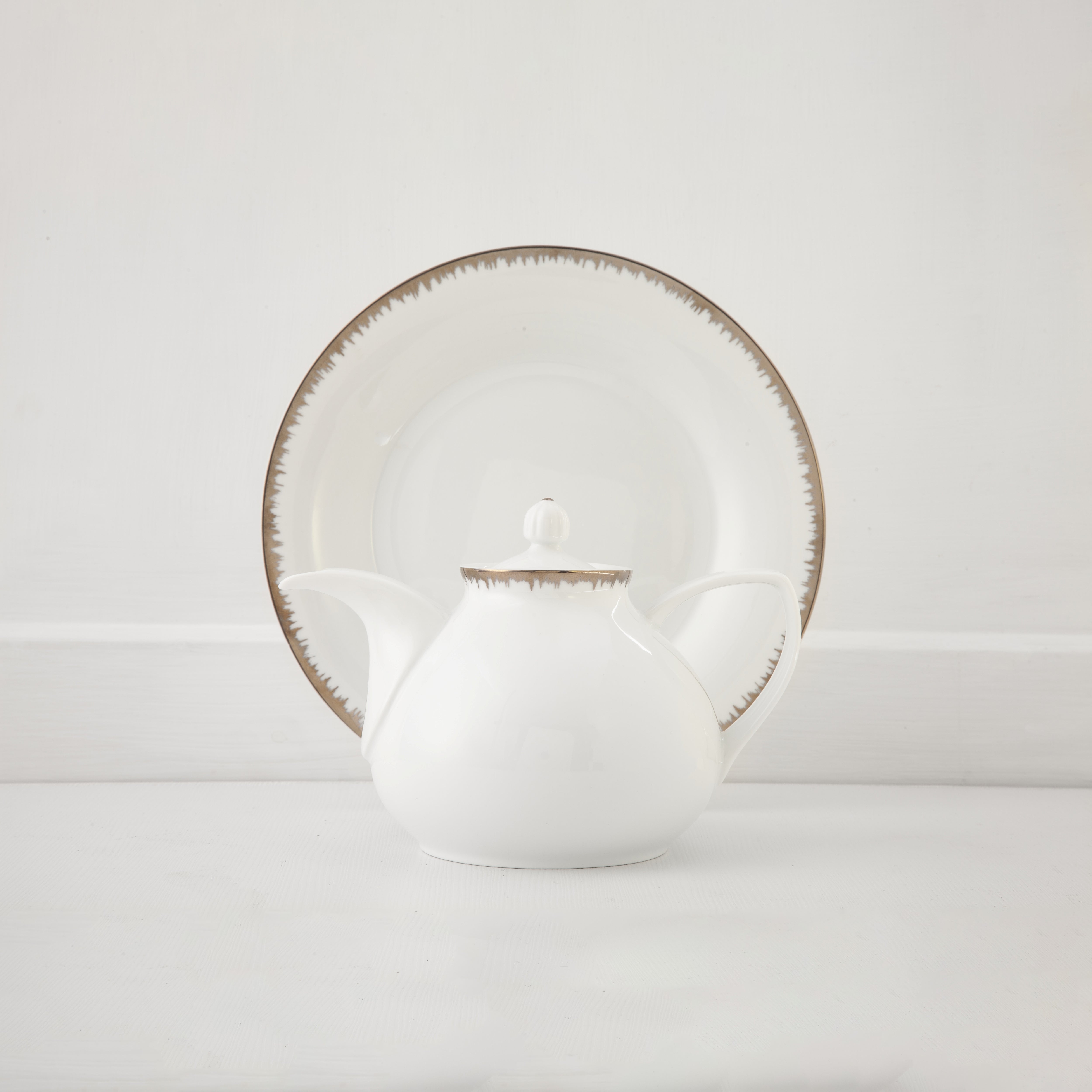 Royal Platinum Shahrzad 6 Person Tea Set