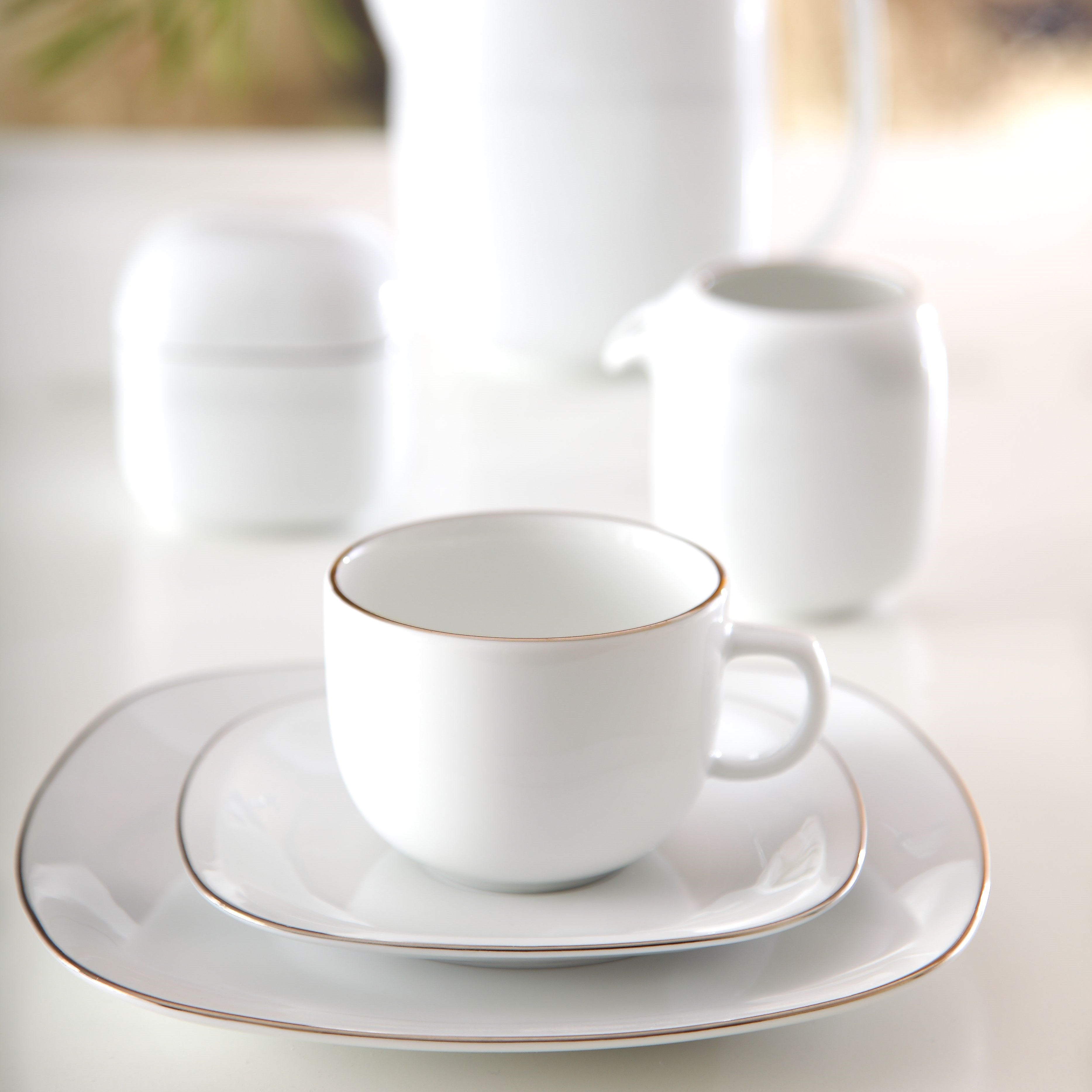 Zarin Quattro 6 Person Dinner Set