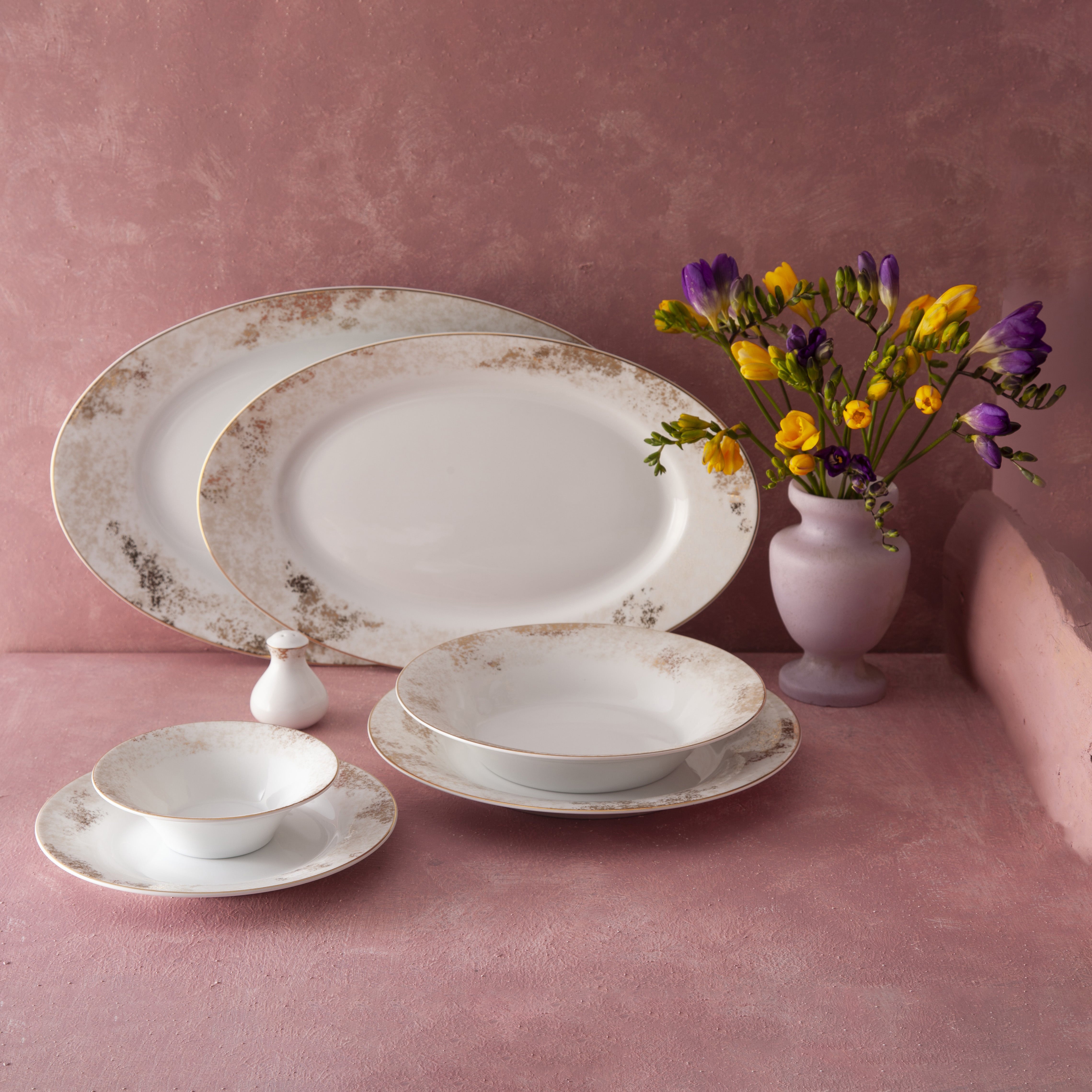 Claudia Shahrzad 6 Person Dinner Set