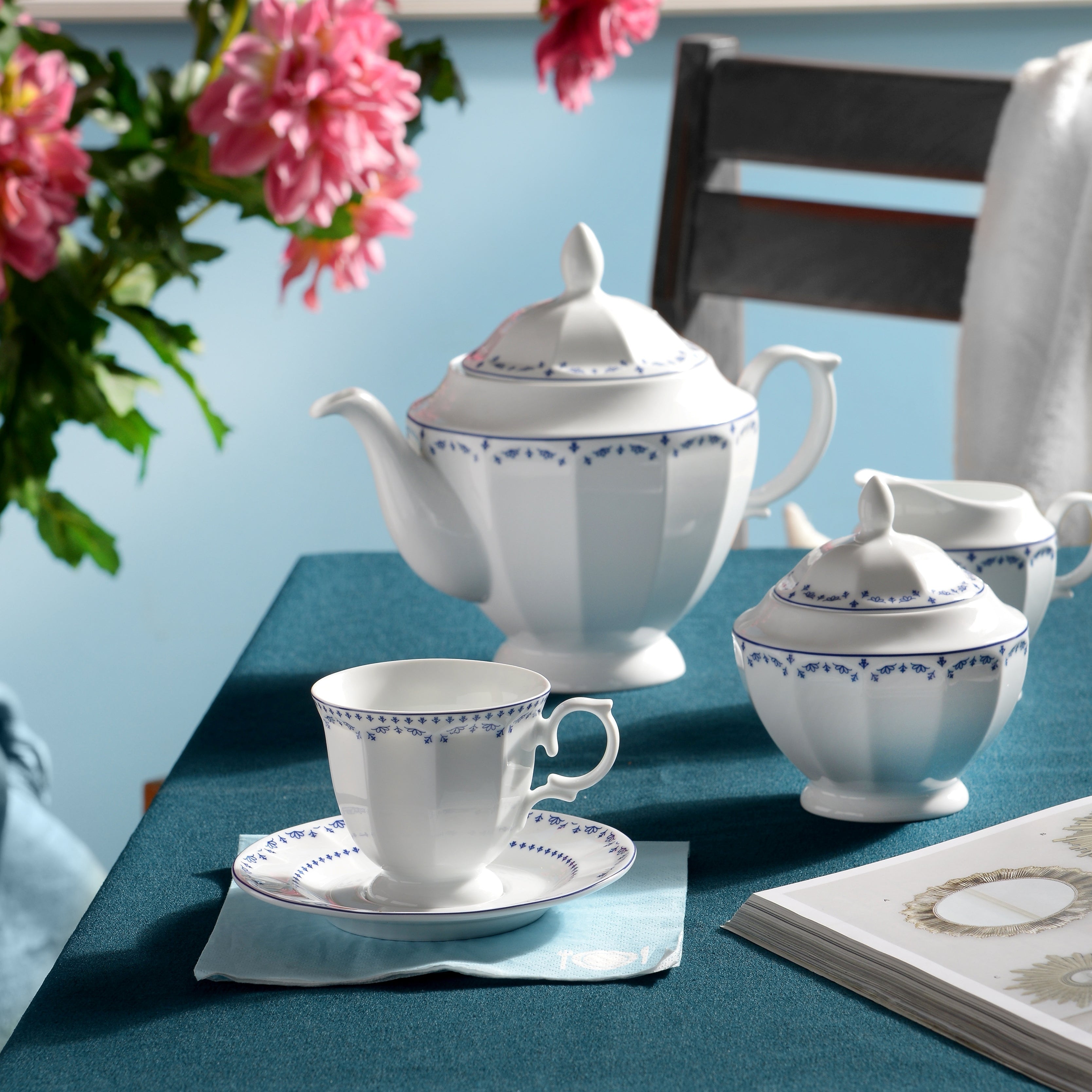 Franciss Dark Blue Neo Classic 6 Person Tea Set