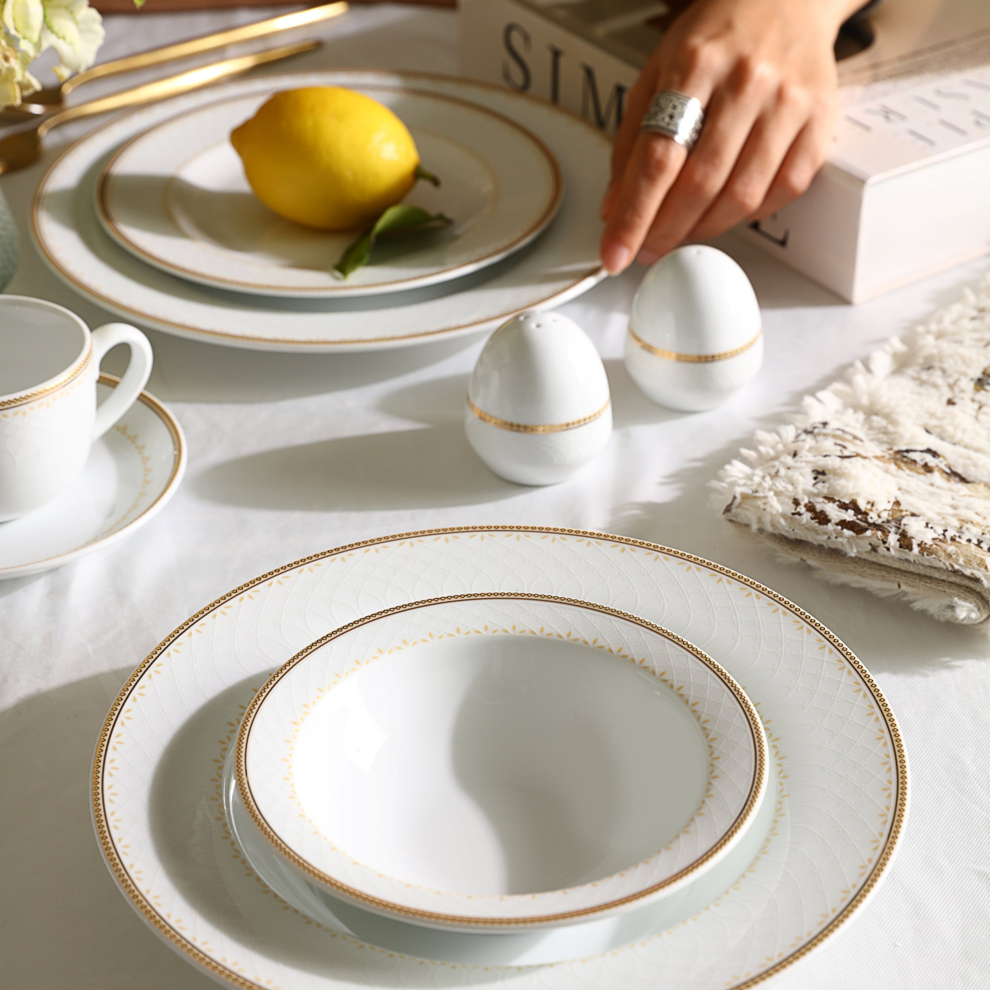 Nora Italia F 6 Person Dinner Set