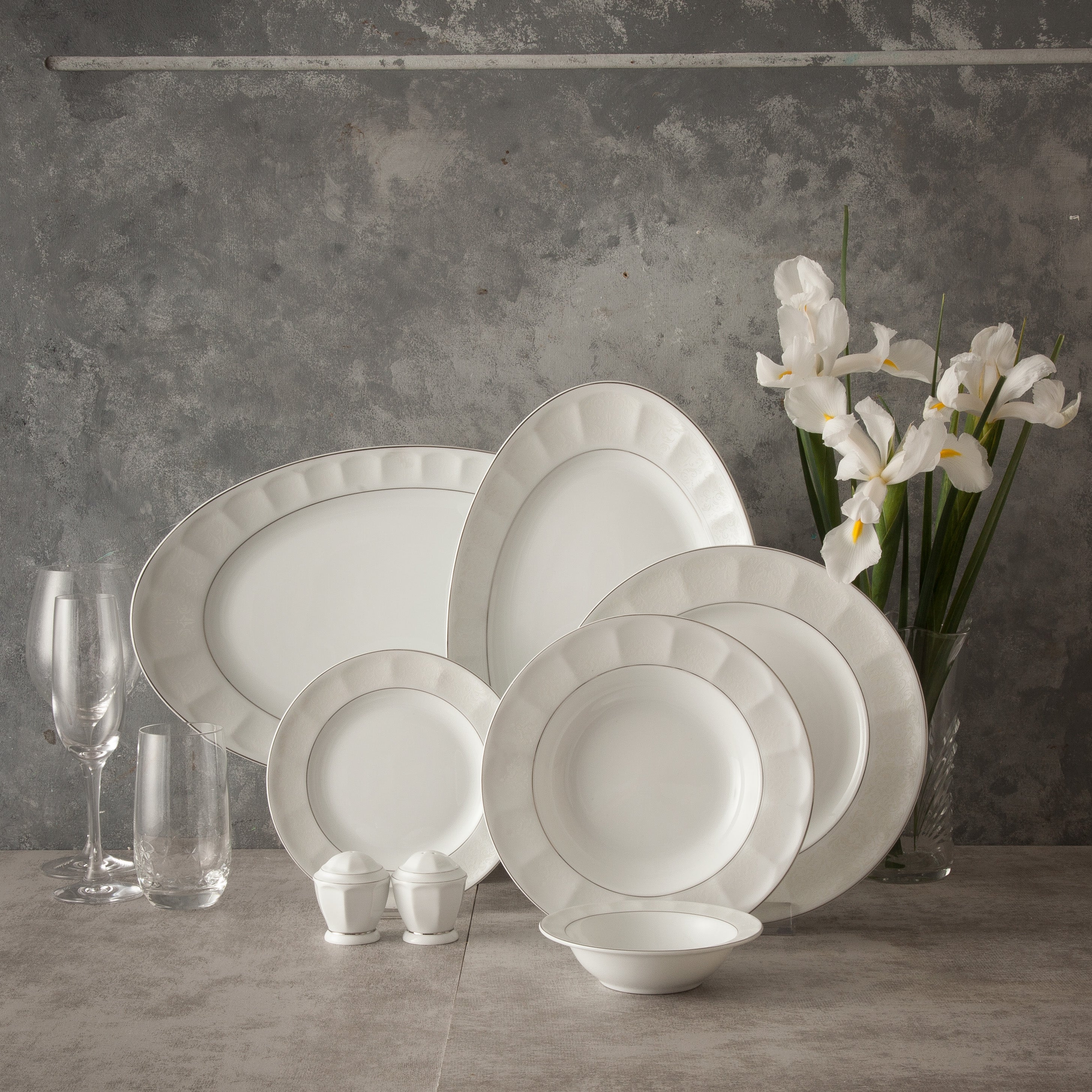 Delsa Neo Classic 6 Person Dinner Set