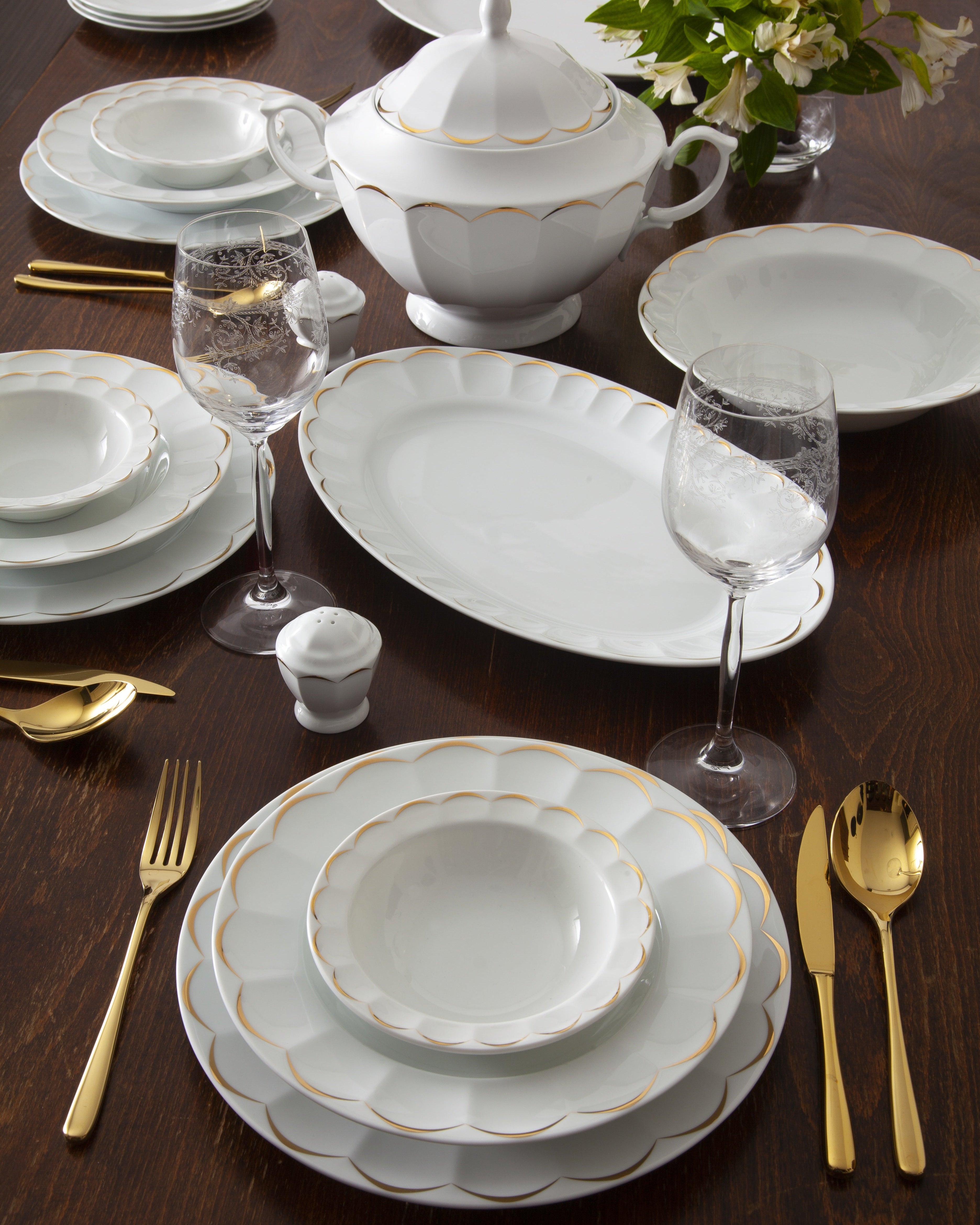 Narciss Gold Neo Classic 12 Person Full Set