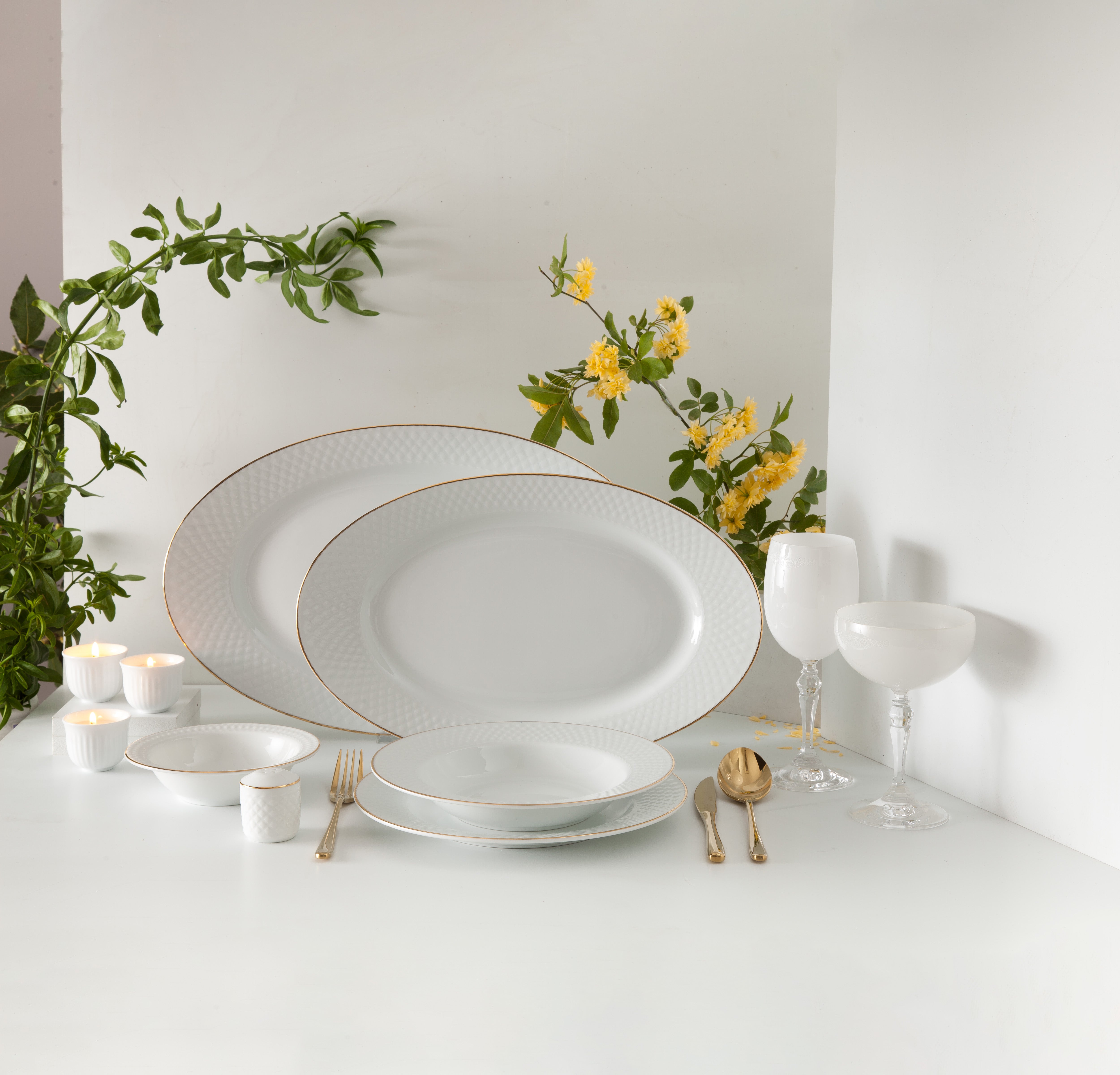Zarin Radiance 12 Person Full Set